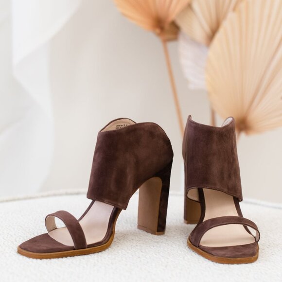 42 Gold - Linx slide brown faux suede heels (9.5) - Picture 1 of 3